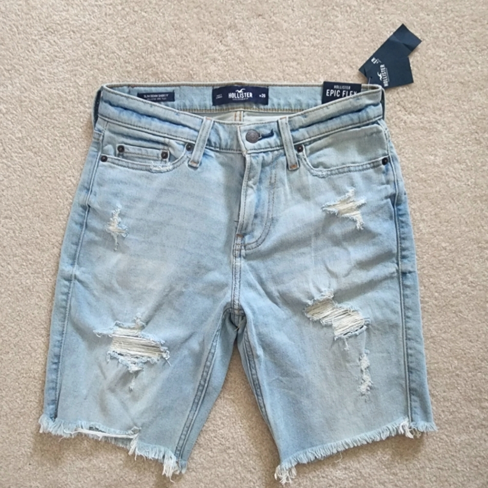 Hollister Distress Shorts 9"